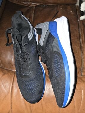 BCG Like New Black and Blue Men's Running Sneakers